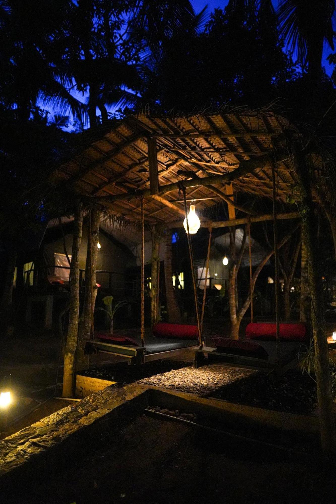 River Glamping By Gaga Bees Udawalawe Exterior foto